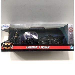 Hollywood Rides 'BATMAN ~ 1989' Batmobile & Batman Die Cast 1:32 Scale *NIB*